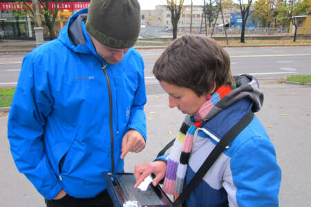 100 mölki linnatänavatel