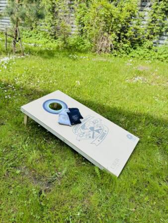 360 KRAADI atraktsioon Cornhole